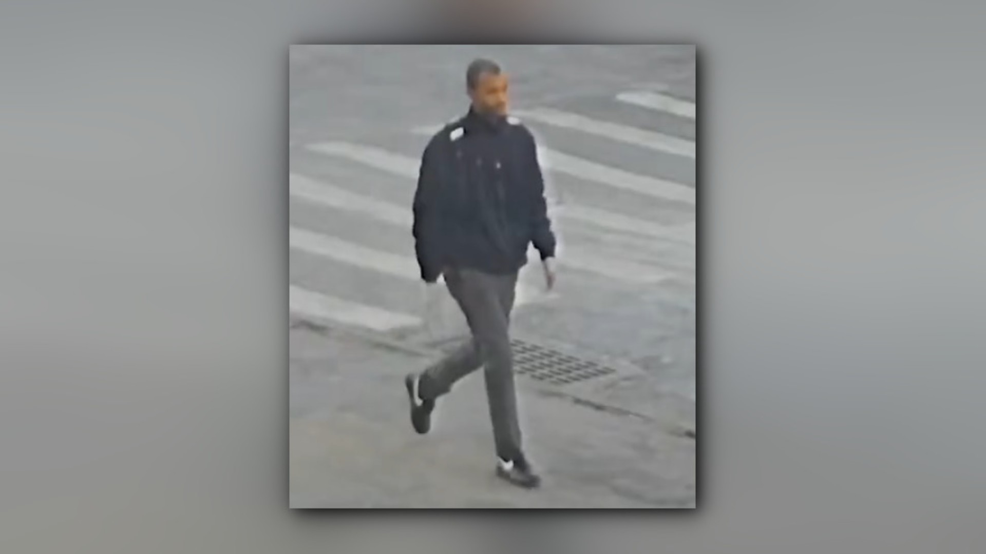 Video surveillance of Waldo Mejia (via NYPD)