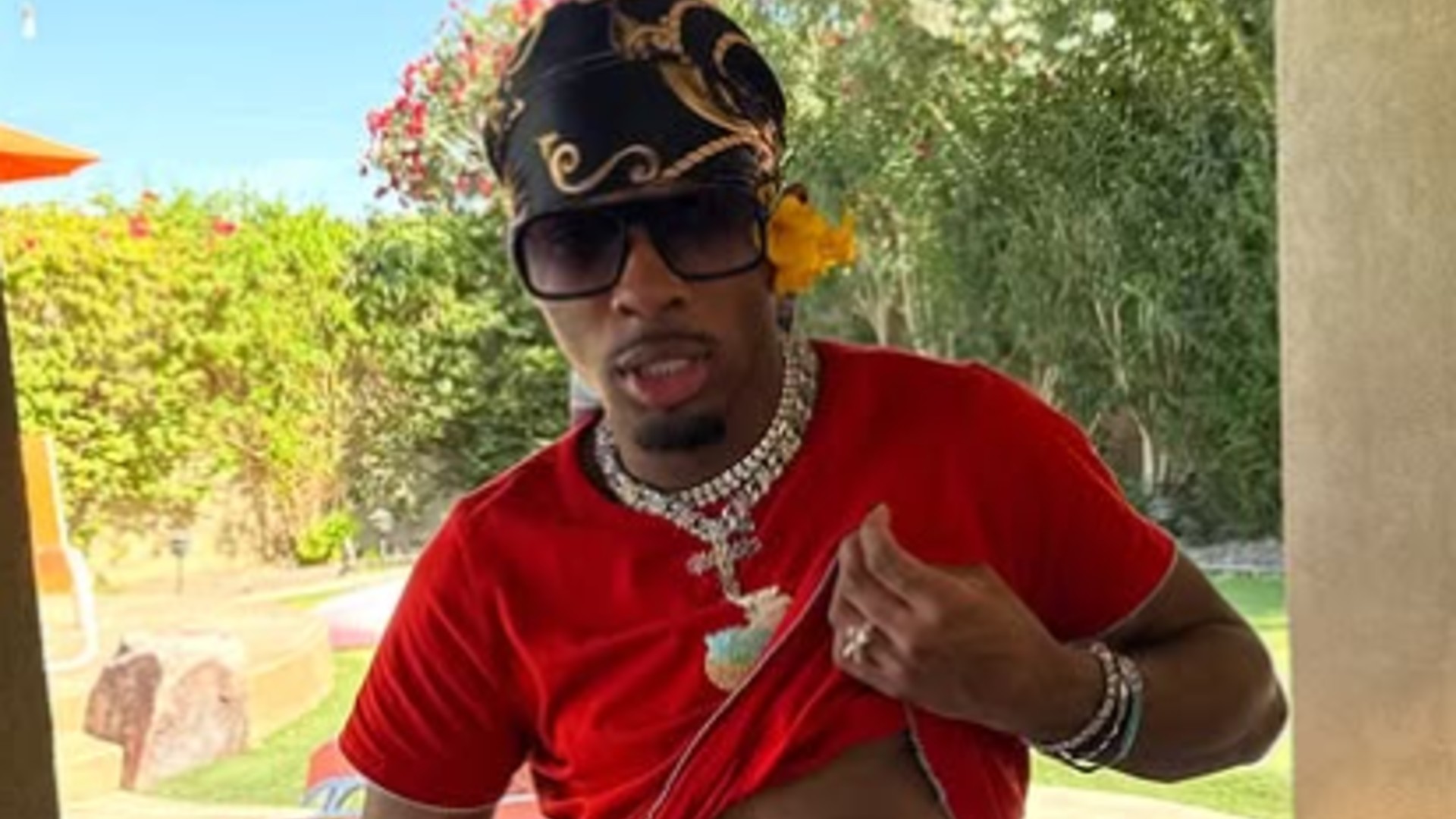 D4vd, whose real name is David Burke, is currently on tour while Los Angeles police investigate a body found in a Tesla registered to him.
(Photo via Instagram / @d4vddd)