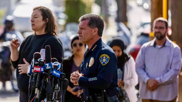 San Diego Police Chief Scott Wahl at the press briefing (via AFP)
